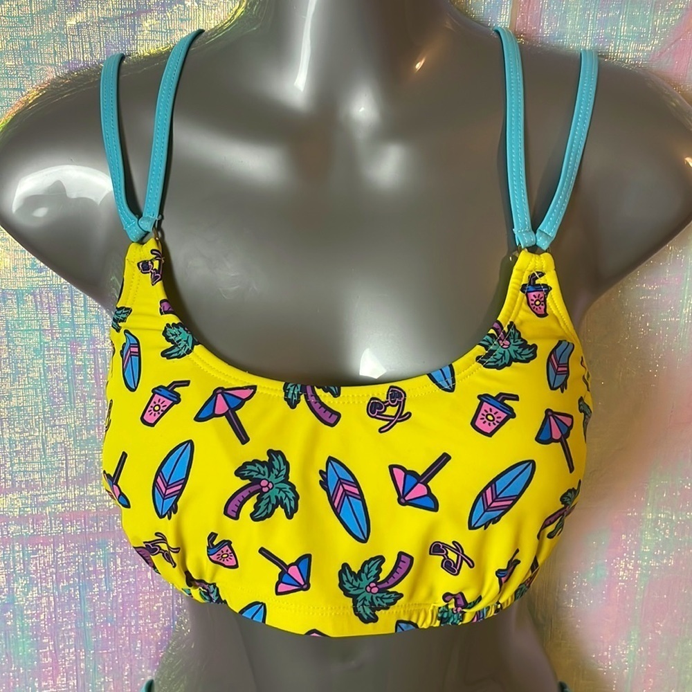 Juniors Bikini - Picture 2 of 5